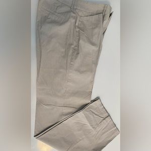 Women’s Dockers size 8 medium